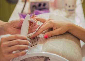American Manicure