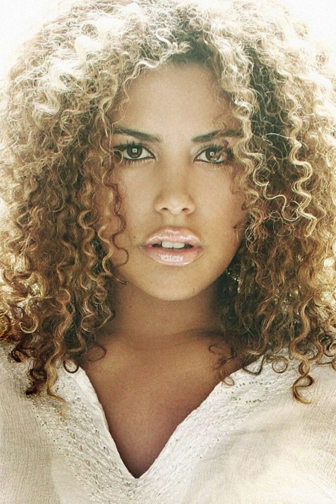 Jessica Leahy