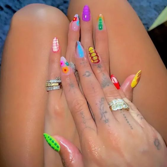 Snake Patterned Nails