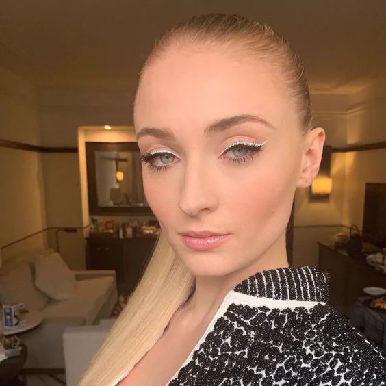 White Wing Liner
